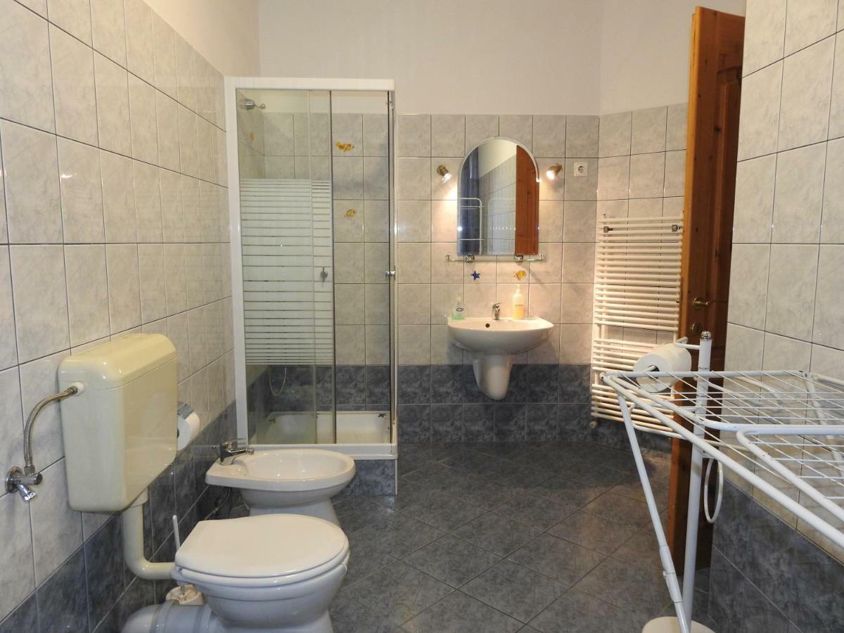 Petra Apartmanhaz Bytom Extérieur photo